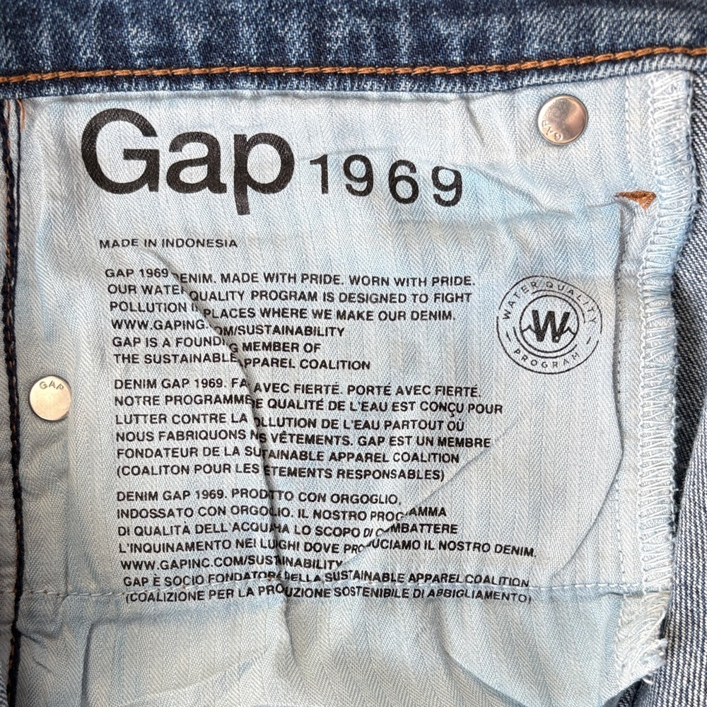 GAP Best Girlfriend Embellished Cropped Jeans - Picture 5 of 12